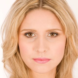 Portrait de MARINA